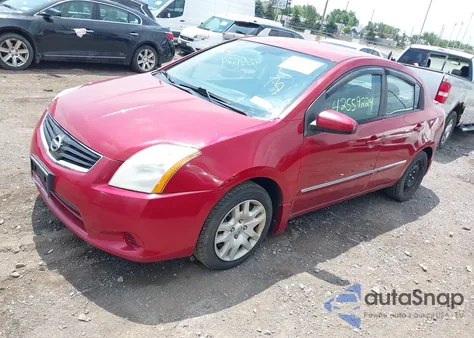 2011 Nissan Sentra 2.0S z USA, uszkodzony, nr VIN 3N1AB6AP8BL684026